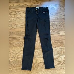 Frame Distressed Jeans